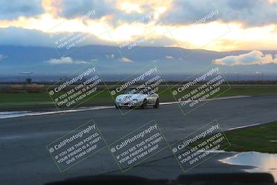 media/Jan-14-2023-CalClub SCCA (Sat) [[d2757389b8]]/Group 7/Race (Sunset)/